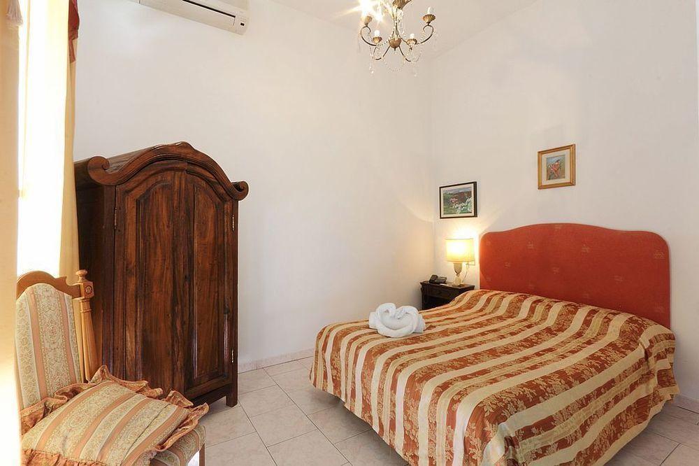 ซอจจอร์โน ซอญญา ฟิเรนเซ Bed & Breakfast ฟลอเรนซ์ ภายนอก รูปภาพ