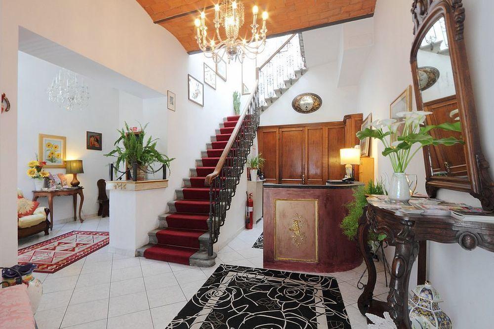 ซอจจอร์โน ซอญญา ฟิเรนเซ Bed & Breakfast ฟลอเรนซ์ ภายนอก รูปภาพ