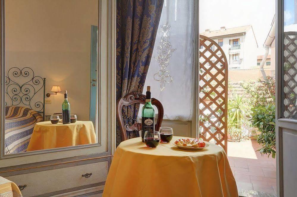 ซอจจอร์โน ซอญญา ฟิเรนเซ Bed & Breakfast ฟลอเรนซ์ ภายนอก รูปภาพ