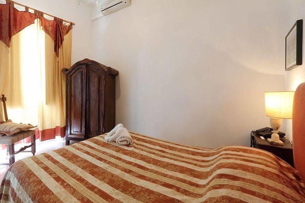 ซอจจอร์โน ซอญญา ฟิเรนเซ Bed & Breakfast ฟลอเรนซ์ ภายนอก รูปภาพ