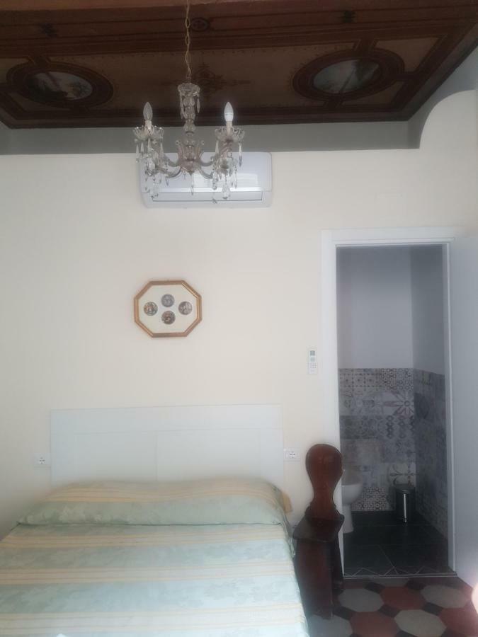 ซอจจอร์โน ซอญญา ฟิเรนเซ Bed & Breakfast ฟลอเรนซ์ ภายนอก รูปภาพ